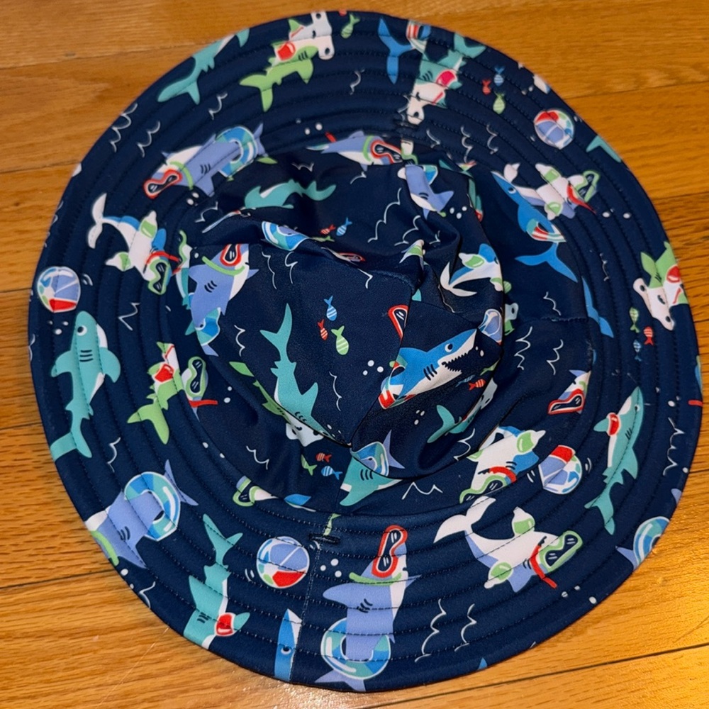 Kids size 4T Heat Waterproof Sun Hat